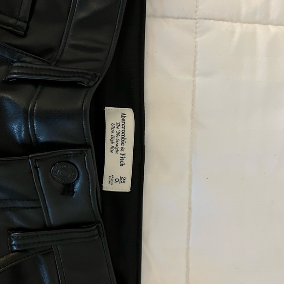 Abercrombie vegan leather pants - Picture 2 of 3